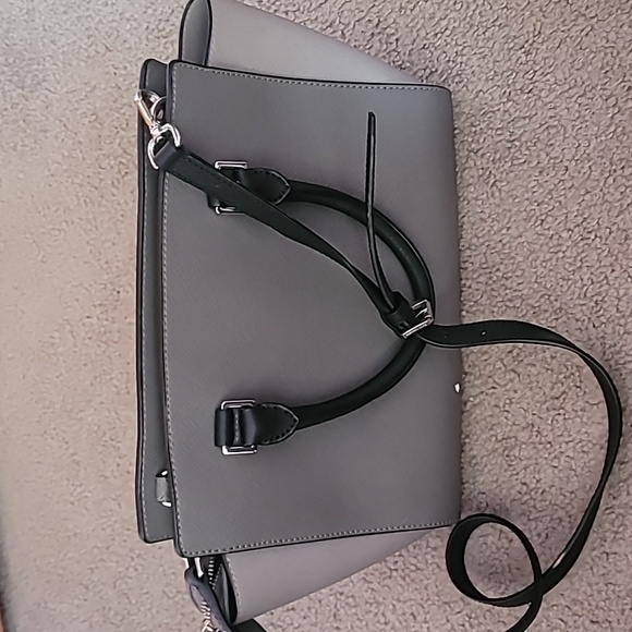 Michael Kors purse - Picture 2 of 4